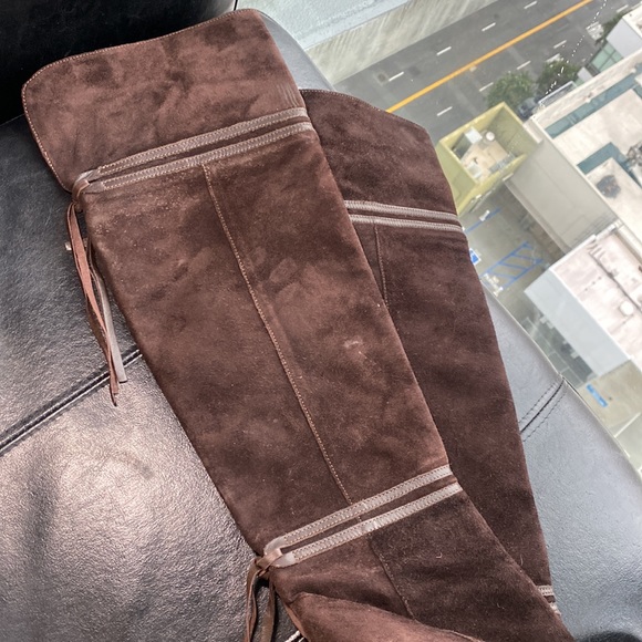 Made in Italy Kenneth Cole Brown Suede Boots trimmed in leather and tassels - Picture 7 of 17